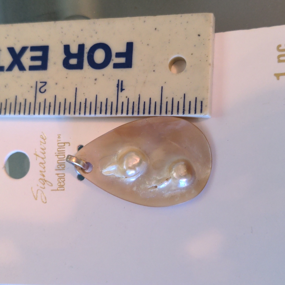 Mabe Blister Pearl pendant jewelry